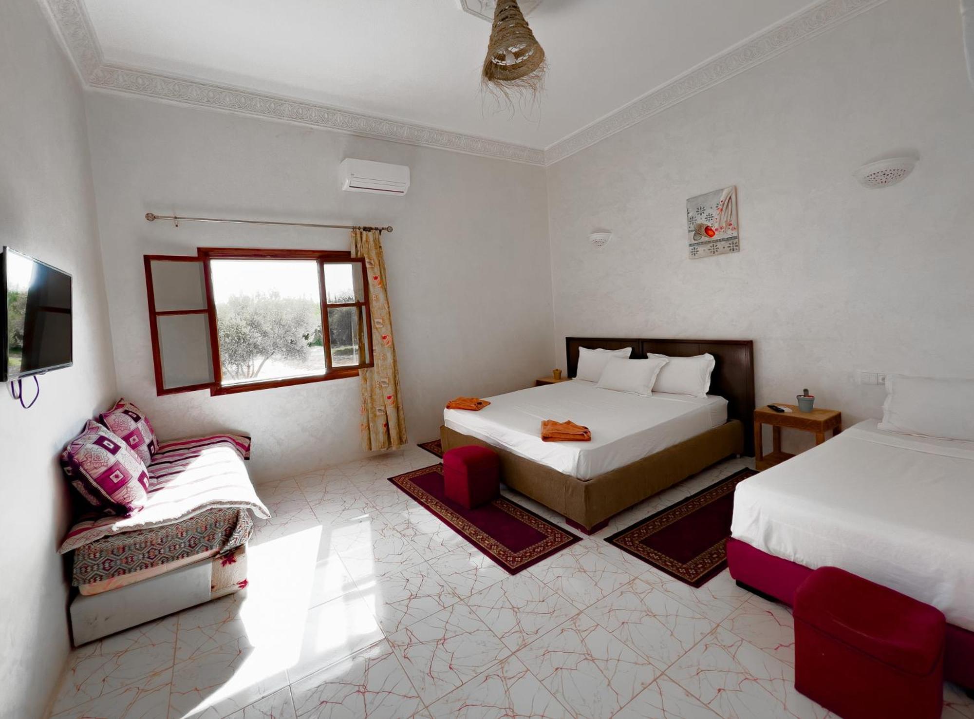 Guest House Qodwa Sidi Abdallah Ghiat Exterior foto